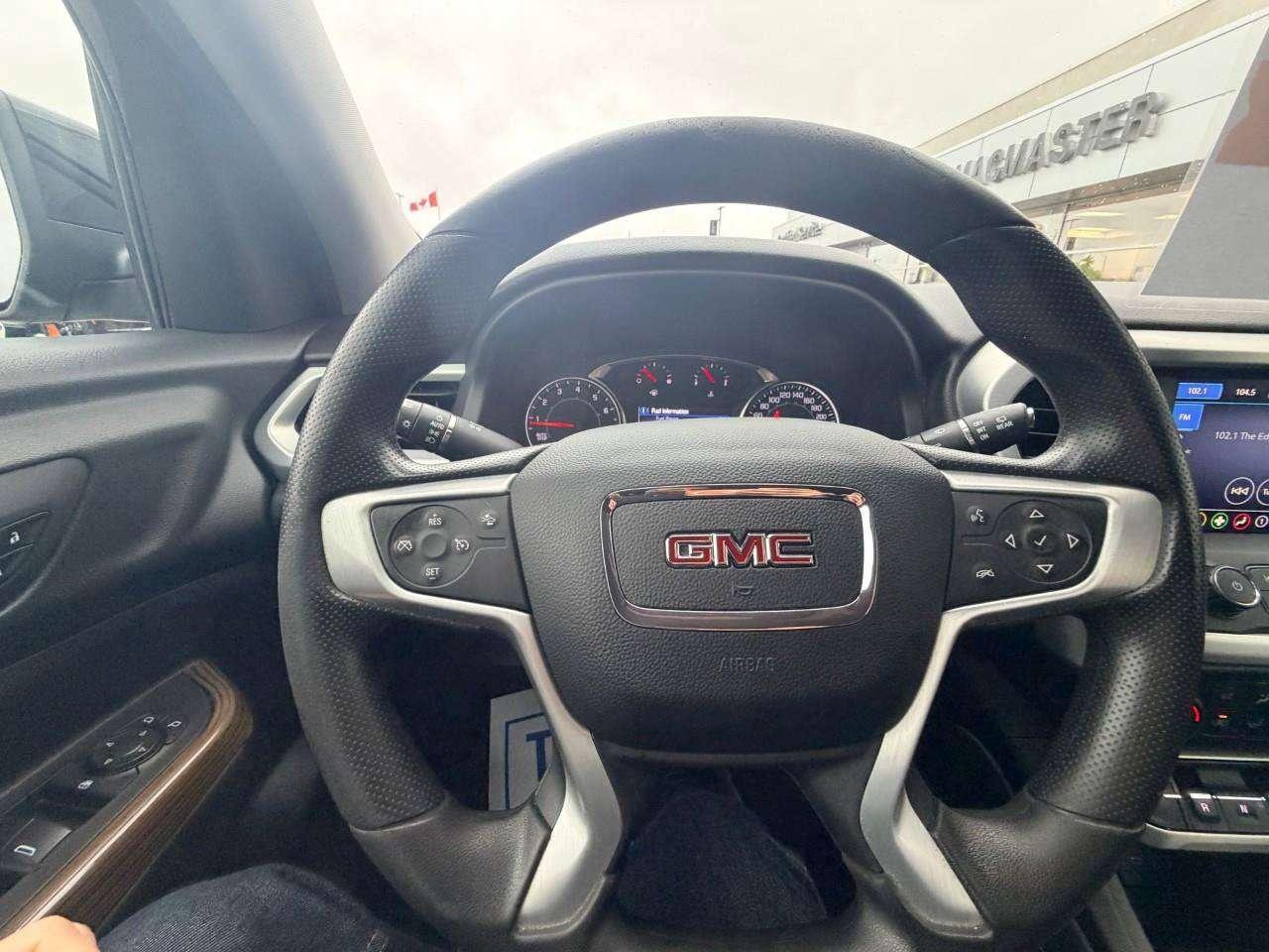 2023 GMC Acadia 3.6L V6, AWD, ALLOYS, CLOTH, 6-PASSENGER, TRAILERING PKG, CERTIFIED AS-TRADED! Photo