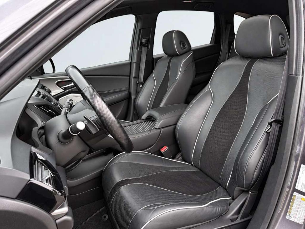 2020 Acura RDX A-SPEC SH-AWD   RED LEATHER/ALCANTARA*   PANO ROOF   NAVI   BLIND SPOT   LANE DEPARTURE Photo