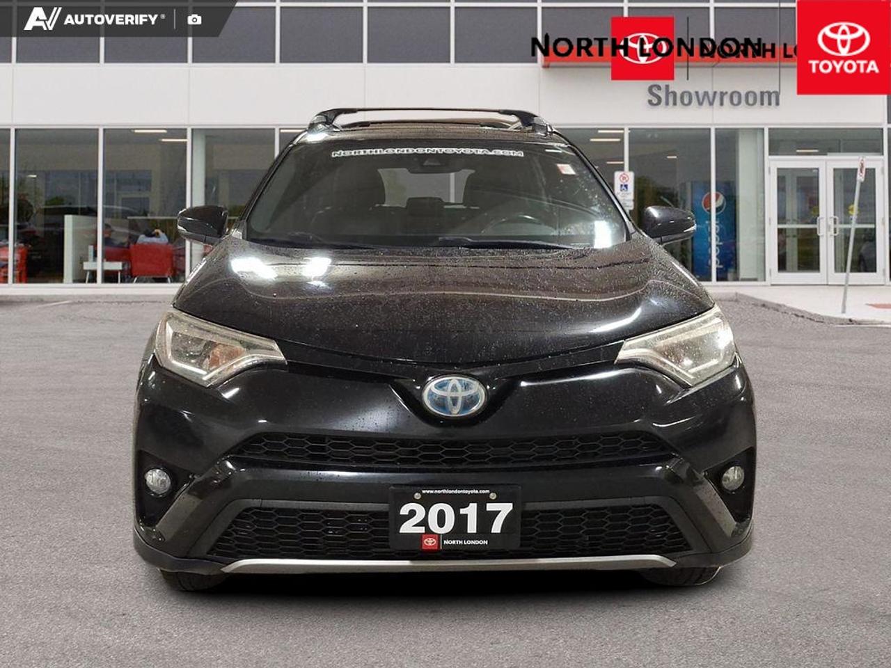 2017 Toyota RAV4 Hybrid SE 4dr All-Wheel Drive Photo5