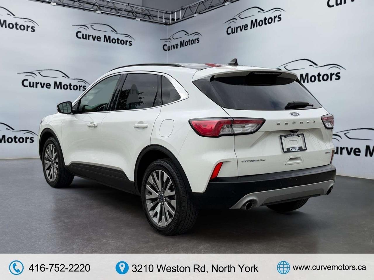 2022 Ford Escape Titanium AWD * DRIVER ASSIST / PANORAMIC / CARPLAY / CAMERA / LED LIGHTS Photo