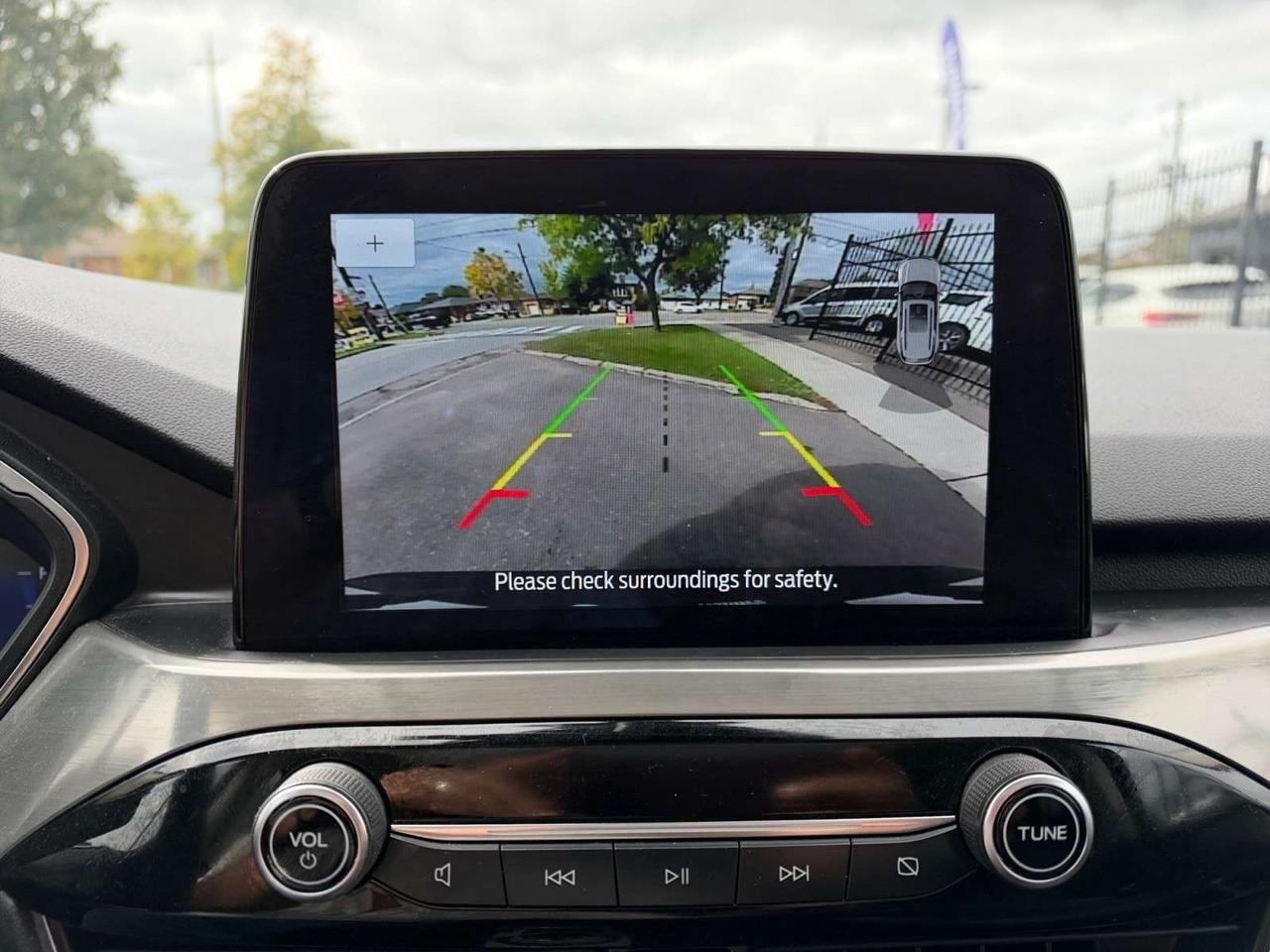 2022 Ford Escape Titanium AWD * DRIVER ASSIST / PANORAMIC / CARPLAY / CAMERA / LED LIGHTS Photo