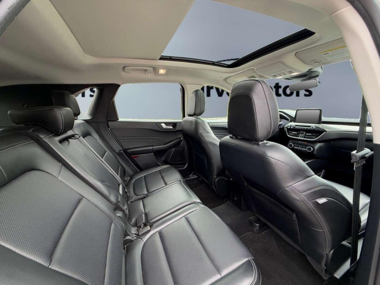 2022 Ford Escape Titanium AWD * DRIVER ASSIST / PANORAMIC / CARPLAY / CAMERA / LED LIGHTS Photo