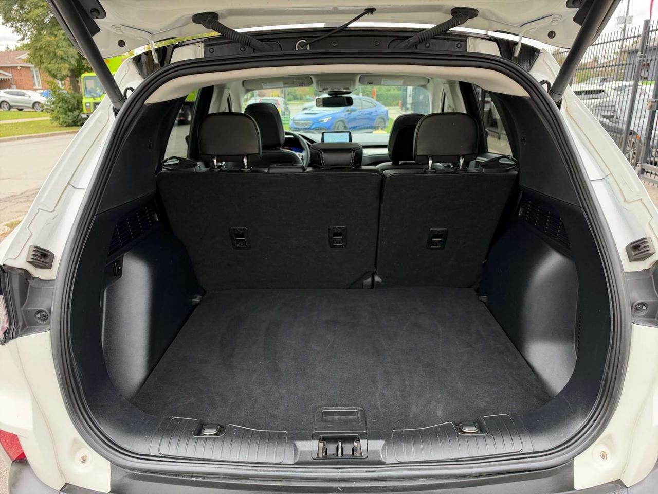 2022 Ford Escape Titanium AWD * DRIVER ASSIST / PANORAMIC / CARPLAY / CAMERA / LED LIGHTS Photo