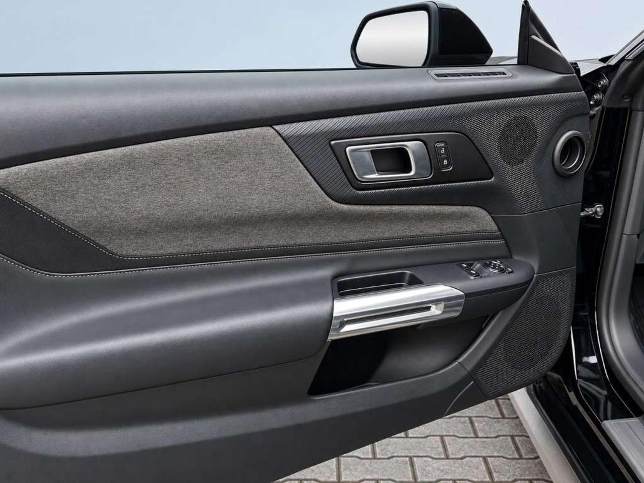 2024 Ford Mustang ECOBOOST / 2.3L TURBO / 315HP / DIGITAL DASH / BACKUP CAM / SPORT MODE Photo