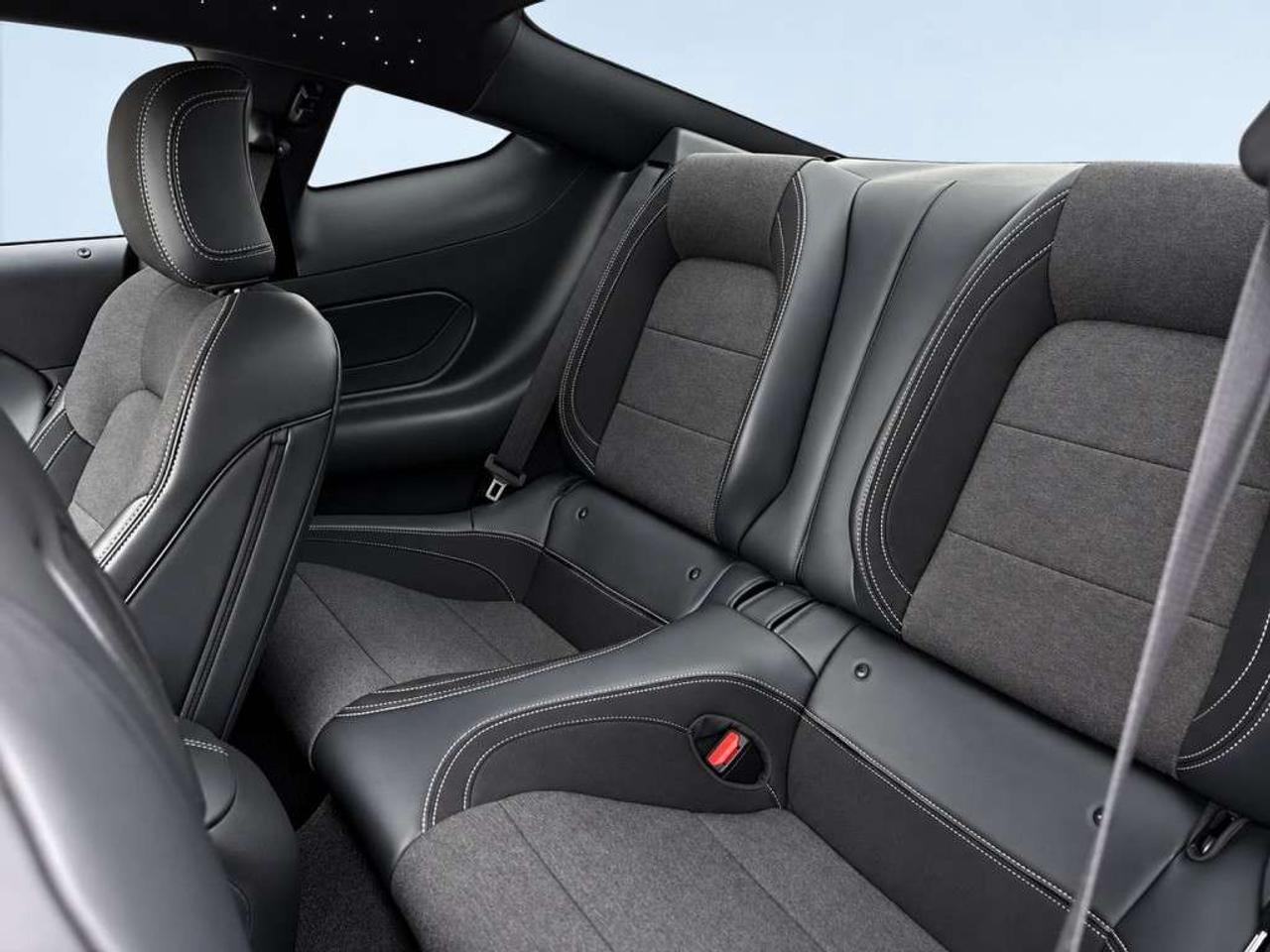 2024 Ford Mustang ECOBOOST / 2.3L TURBO / 315HP / DIGITAL DASH / BACKUP CAM / SPORT MODE Photo