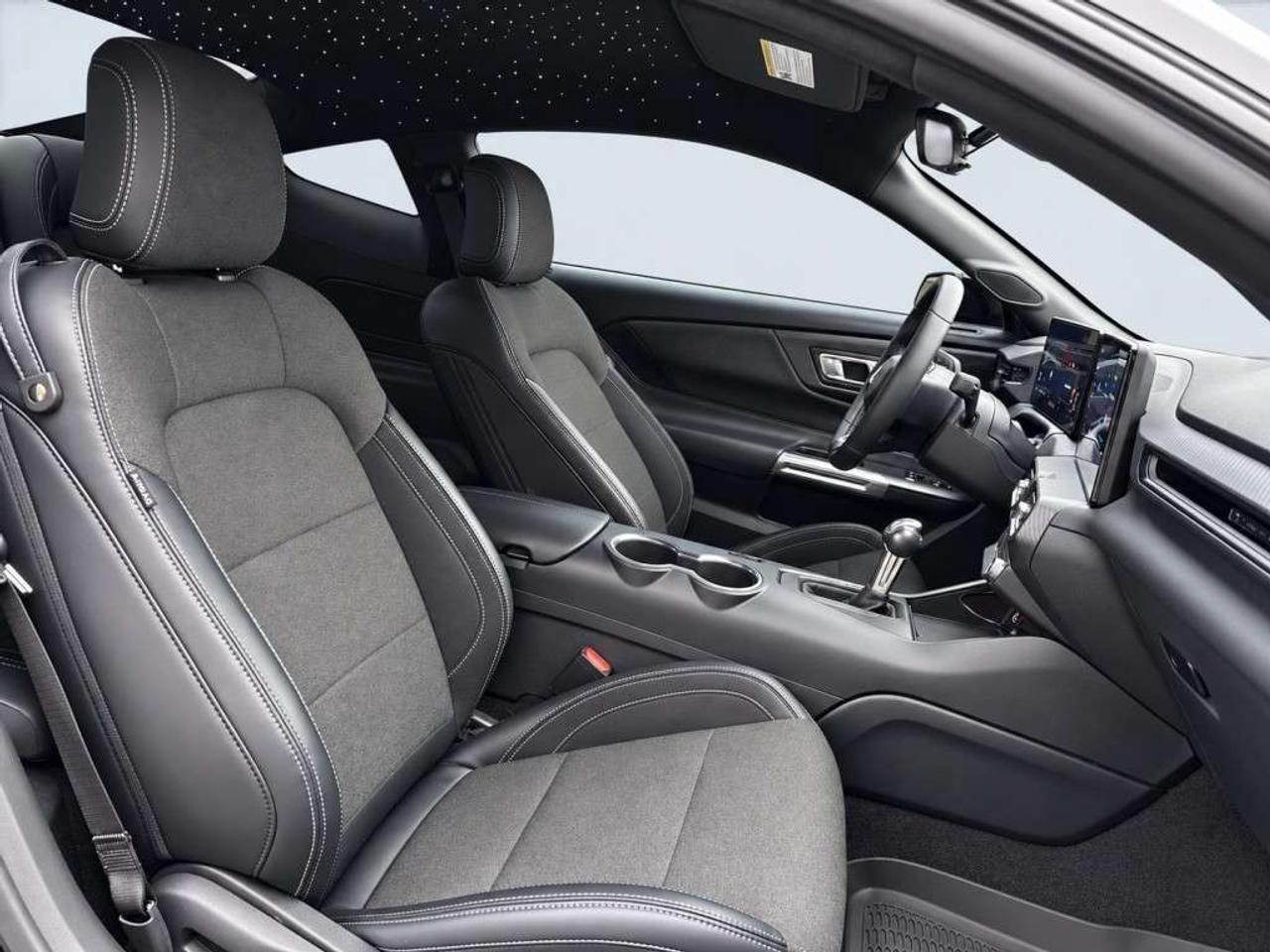 2024 Ford Mustang ECOBOOST / 2.3L TURBO / 315HP / DIGITAL DASH / BACKUP CAM / SPORT MODE Photo