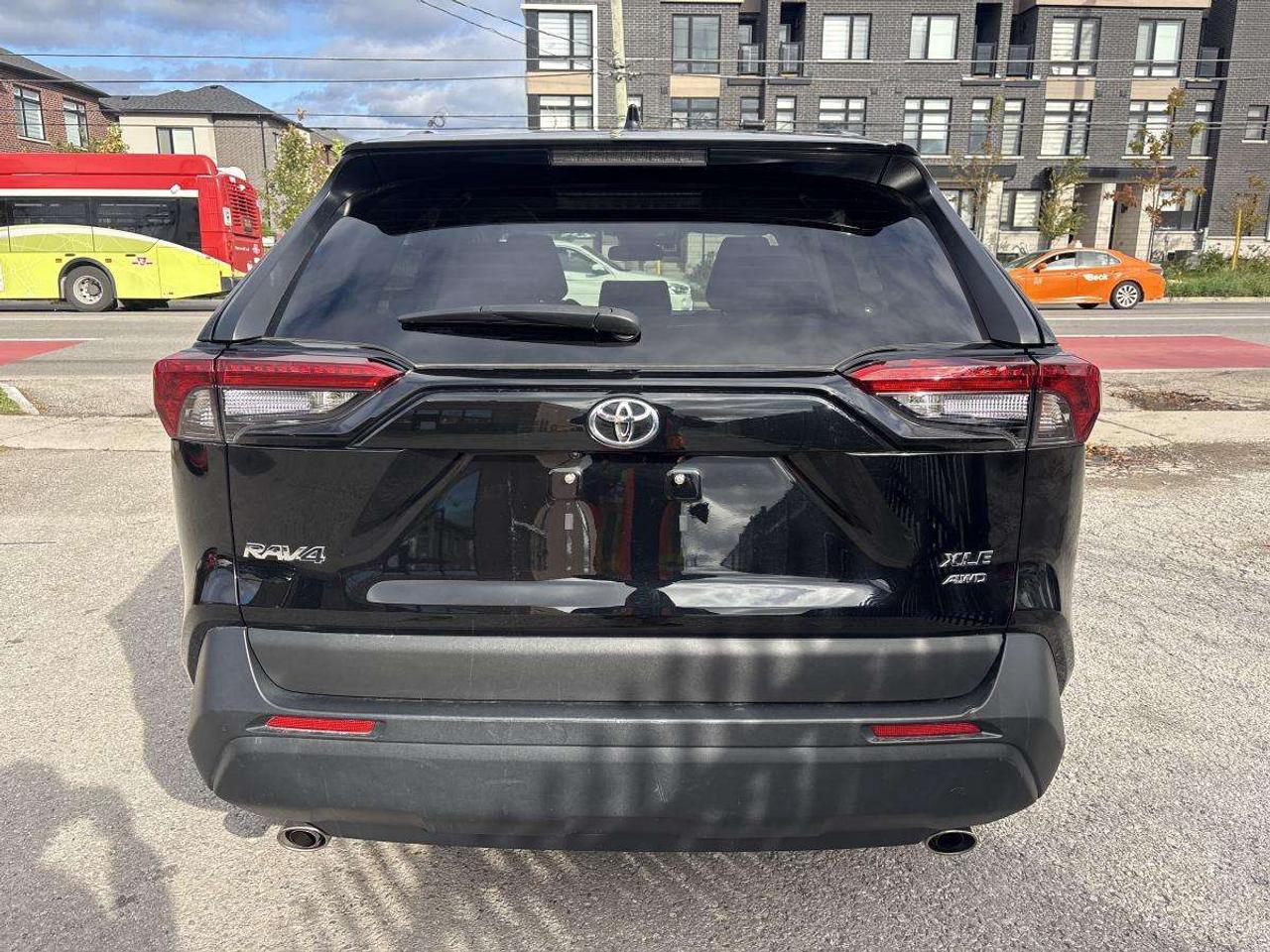 2023 Toyota RAV4 XLE AWD Photo