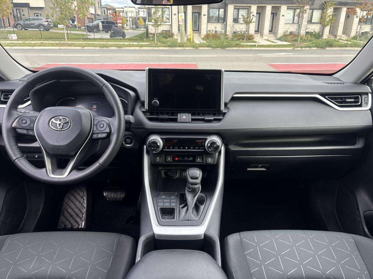 2023 Toyota RAV4 XLE AWD Photo