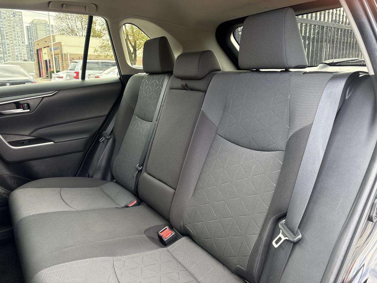 2023 Toyota RAV4 XLE AWD Photo