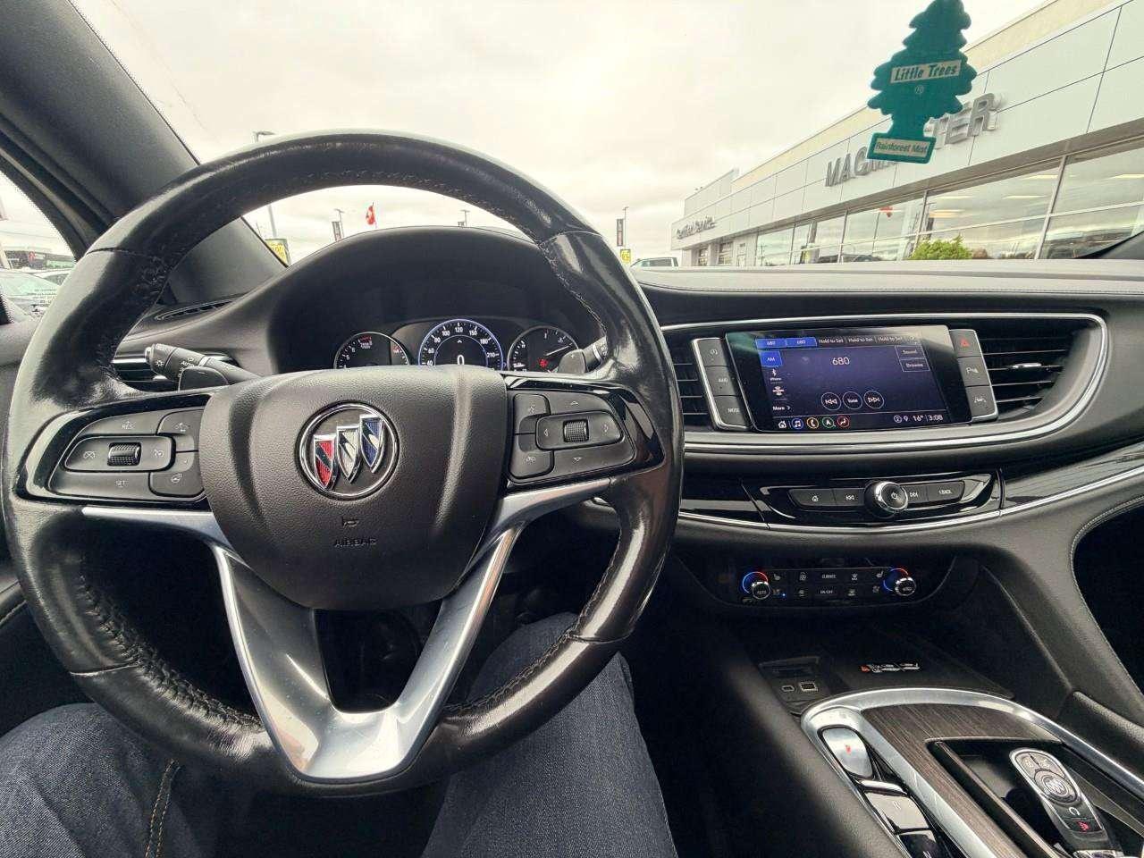 2022 Buick Enclave 3.6L V6, 4X4, ALLOYS, 7-PASSENGER, LEATHER, SUNROOF, 1-OWNER, MACMASTER ORIGINAL, CERTIFIED AS-TRADED! Photo