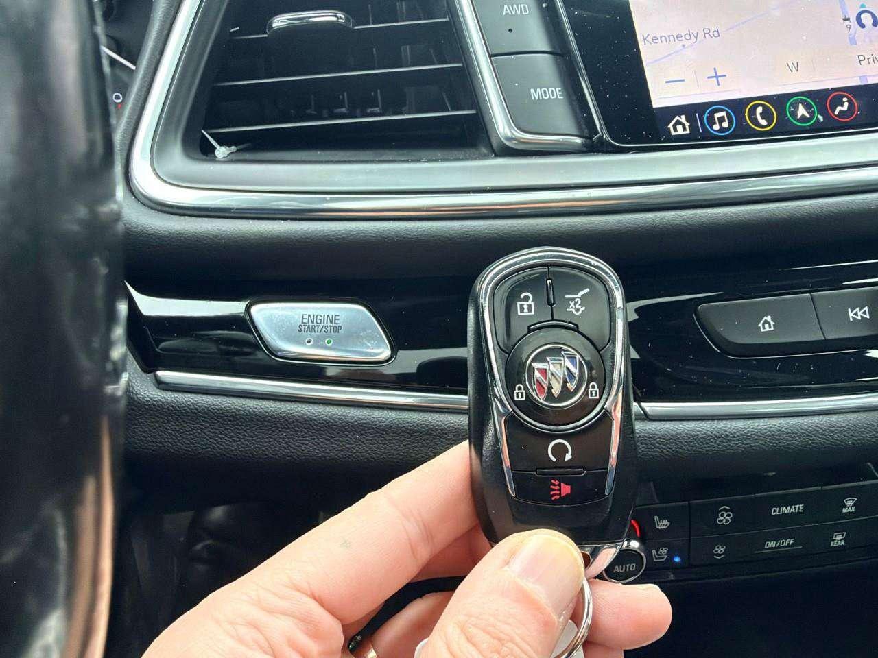 2022 Buick Enclave 3.6L V6, 4X4, ALLOYS, 7-PASSENGER, LEATHER, SUNROOF, 1-OWNER, MACMASTER ORIGINAL, CERTIFIED AS-TRADED! Photo
