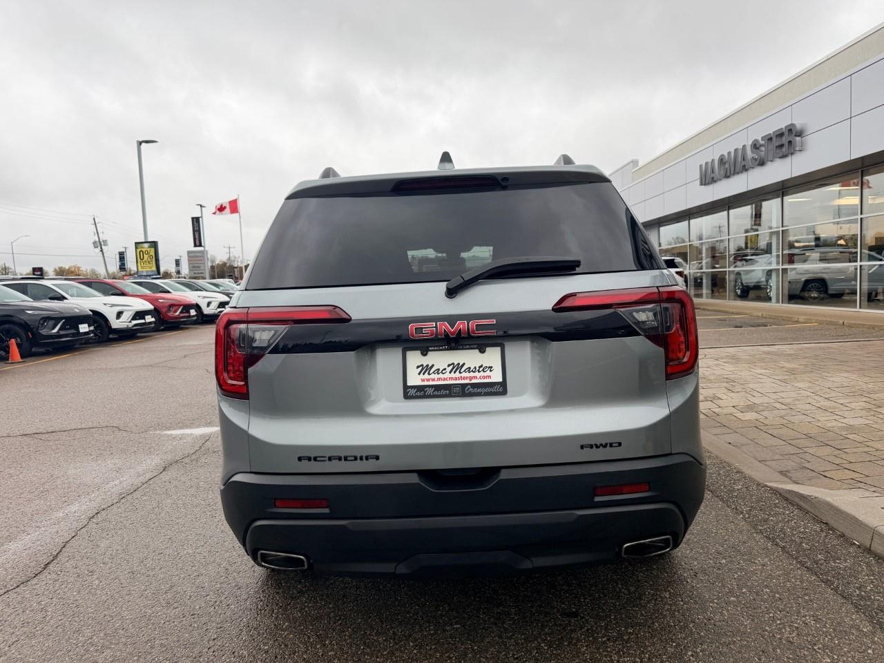 2023 GMC Acadia AWD SLE Photo