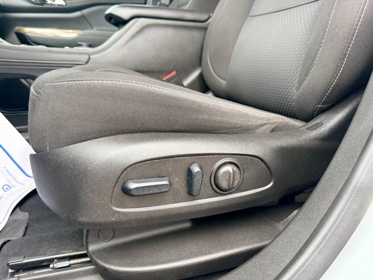 2023 GMC Acadia AWD SLE Photo