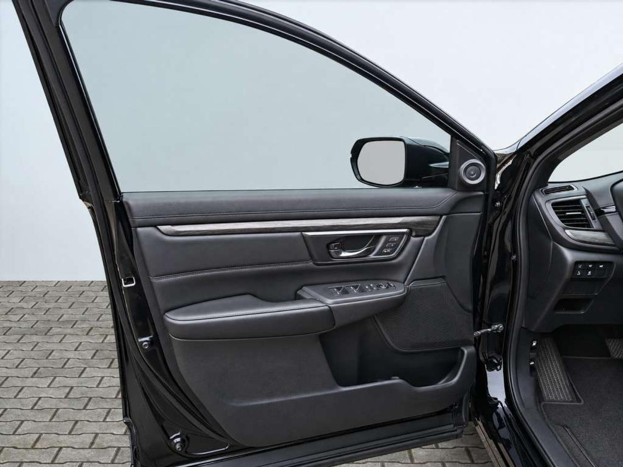 2020 Honda CR-V BLACK EDITION   TOURING AWD   LEATHER   PANO ROOF   NAVI   BLIND SPOT   LANE DEPARTURE   HEATED STEERING Photo