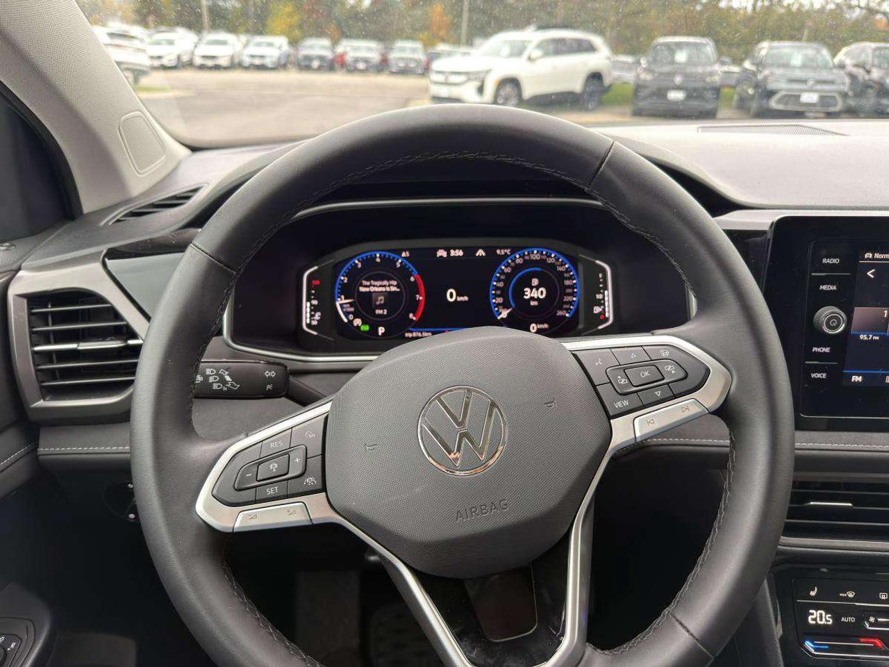 2026 Volkswagen Taos Comfortline Black Edition Photo