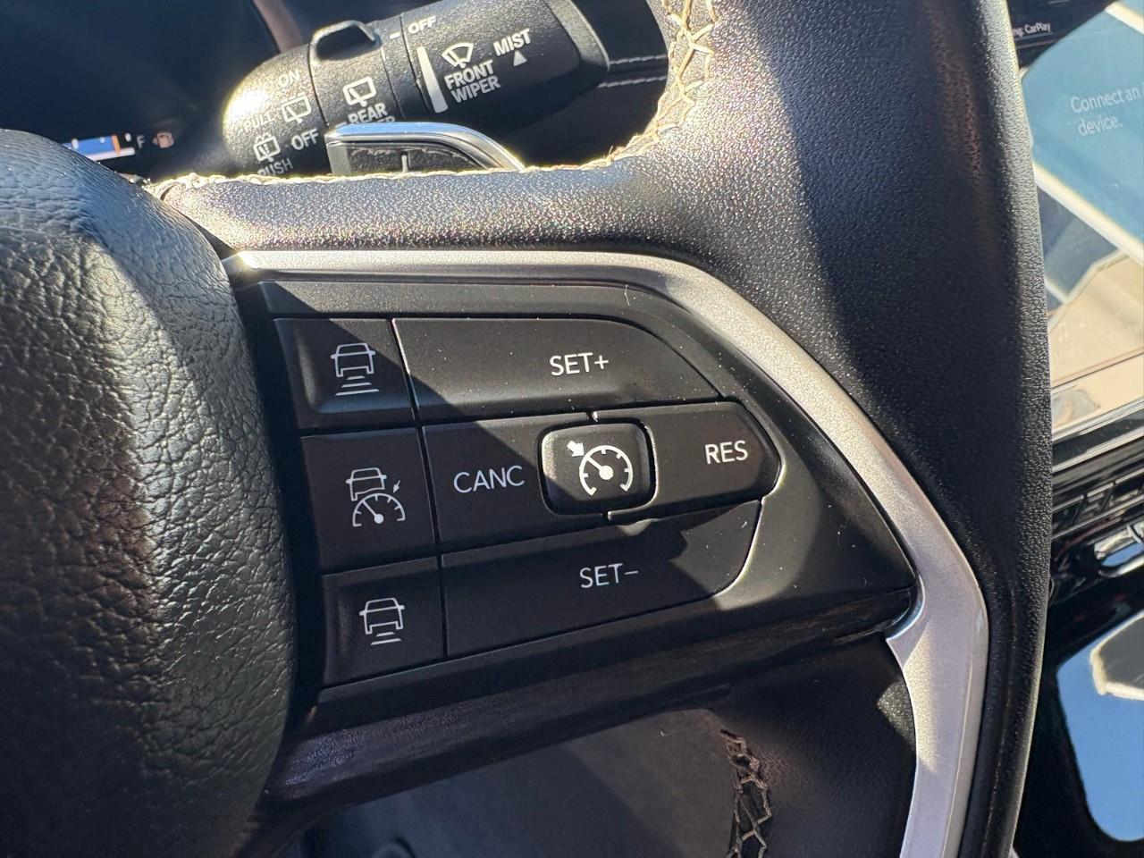 2023 Jeep Grand Cherokee Laredo 4dr 4x4 Photo
