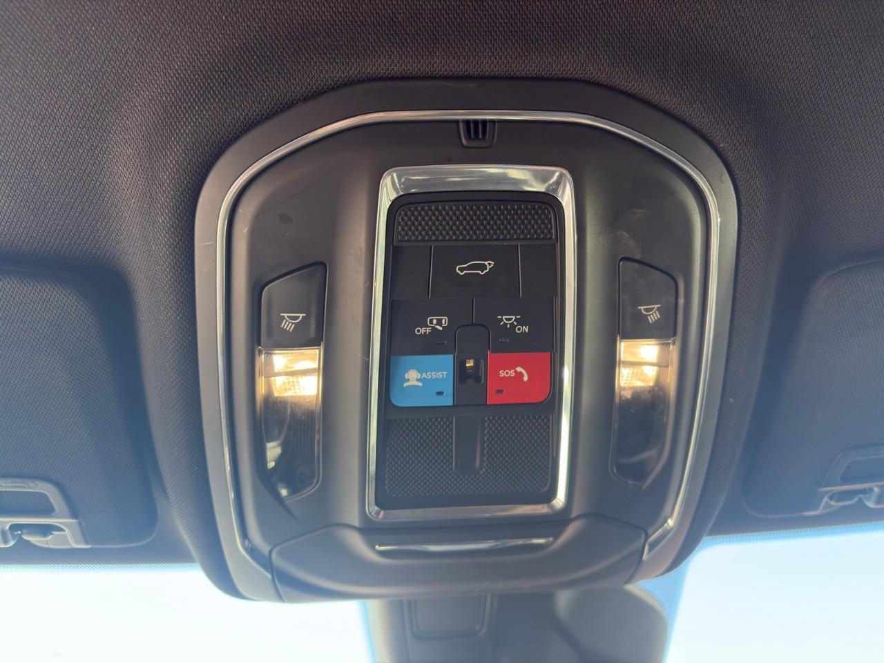 2023 Jeep Grand Cherokee Laredo 4dr 4x4 Photo