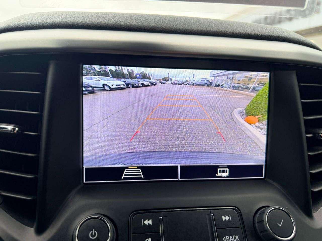 2023 GMC Acadia 3.6L V6, AWD, ALLOYS, CLOTH, 6-PASSENGER, TRAILERING PKG, CERTIFIED AS-TRADED! Photo