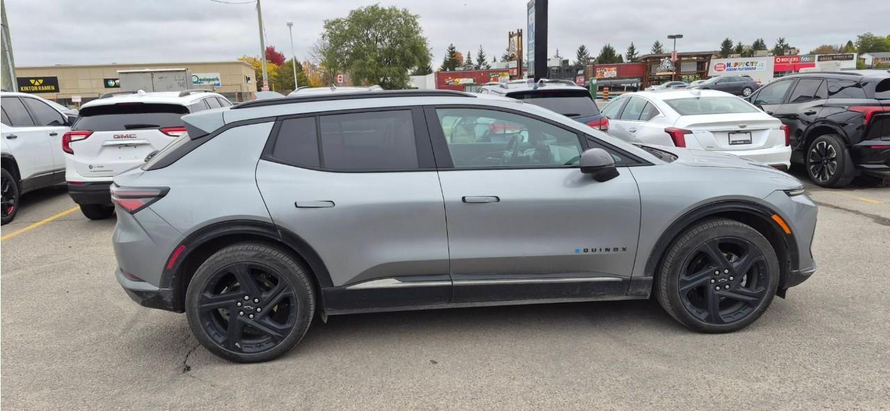 2025 Chevrolet Equinox EV RS 4dr Photo