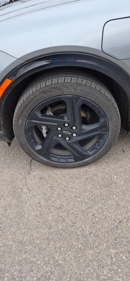 2025 Chevrolet Equinox EV RS 4dr Photo
