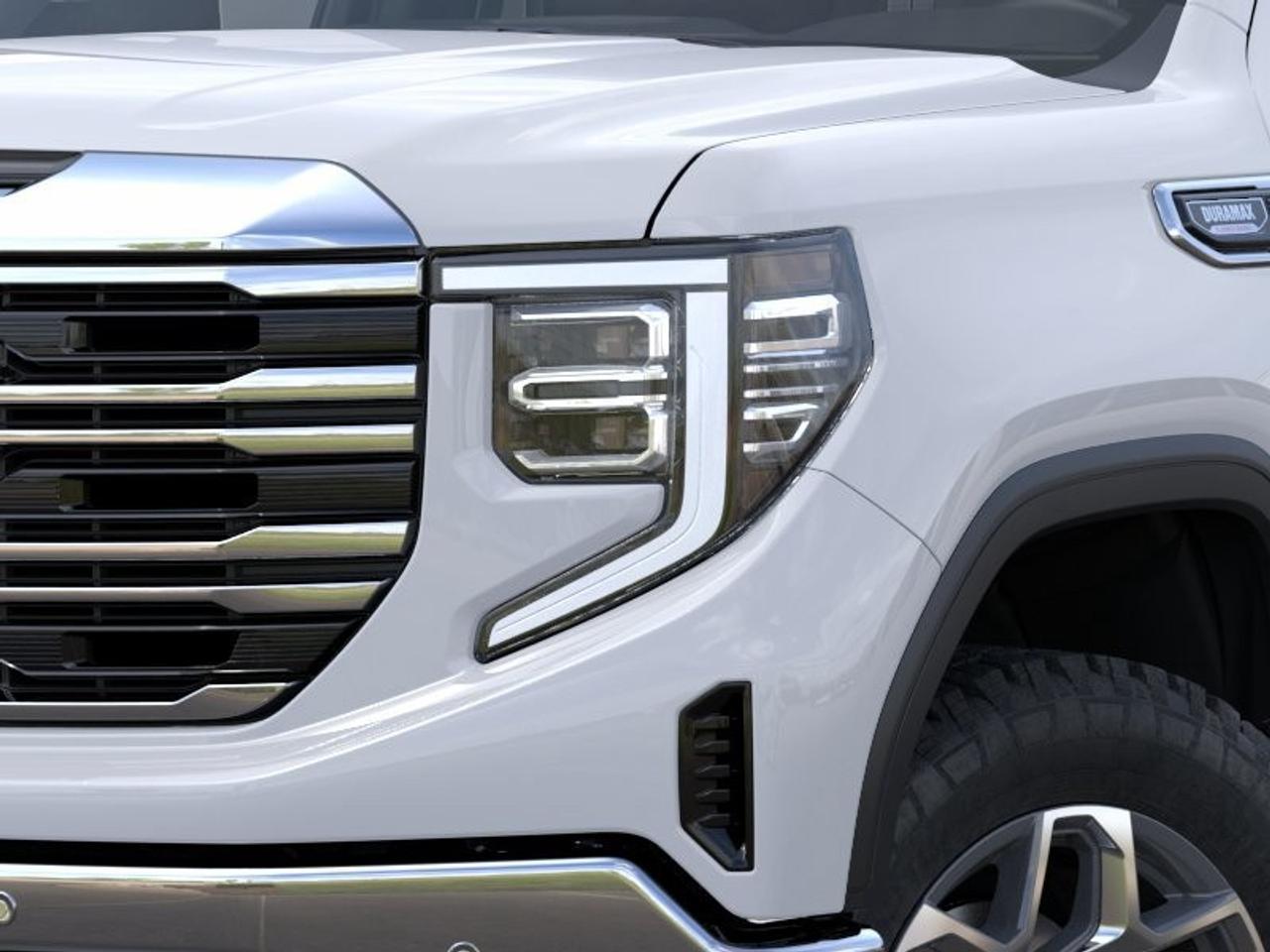 2026 GMC Sierra 1500 Crew Cab Short Box 4-Wheel Drive SLT Photo