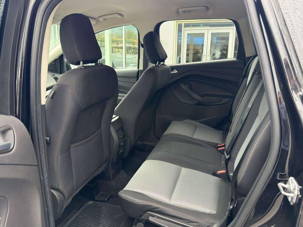 2019 Ford Escape SE Photo