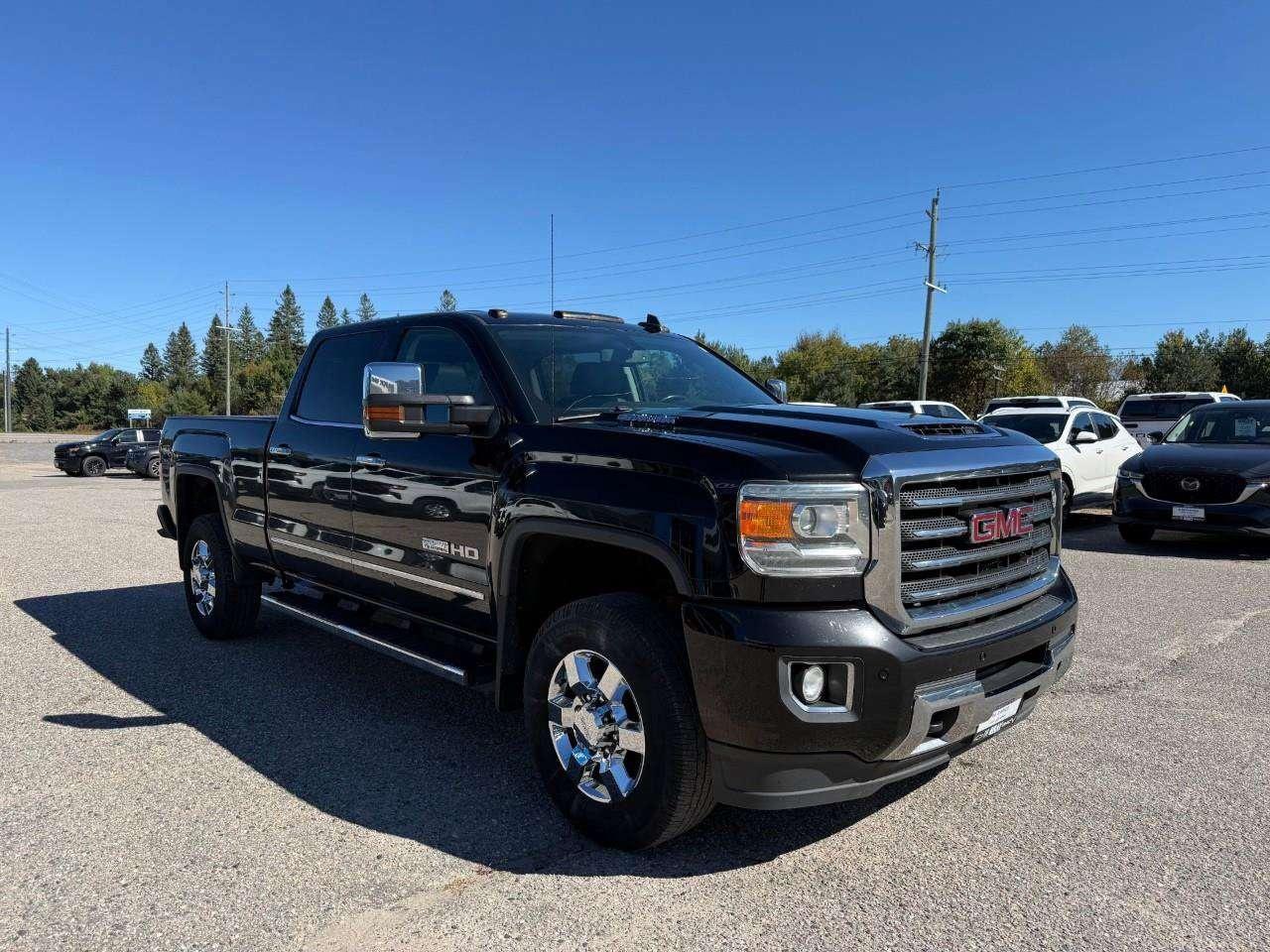 2017 GMC SIERRA 2500HD RUNNING BOARDS. TONNEAU. BEDLINER. ALL WEATHER MATS. SUNROOF. H.D TRAILERING PKG. REAR VISION CAMERA. CERTIFIED. Photo
