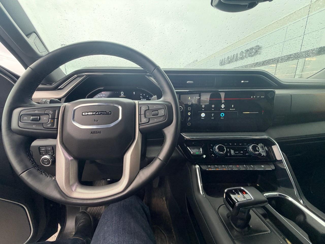 2024 GMC Sierra 1500 Crew Cab Short Box 4-Wheel Drive Denali Photo