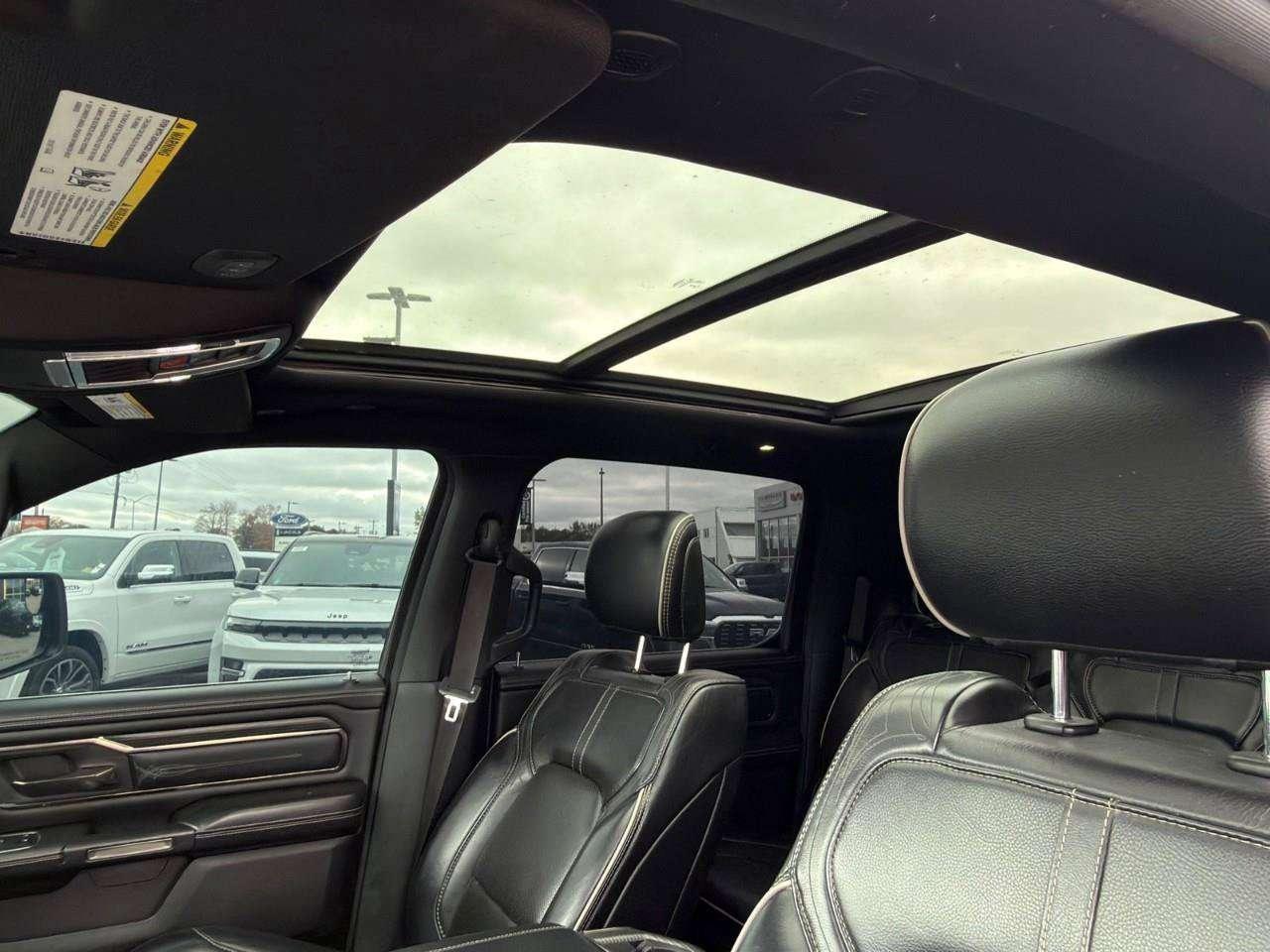 2019 RAM 1500 SUNROOF   LEATHER   PREMIUM AUDIO Photo