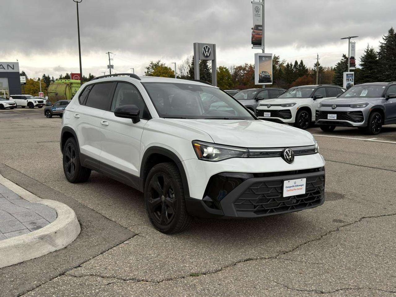 2026 Volkswagen Taos Comfortline Black Edition Photo1