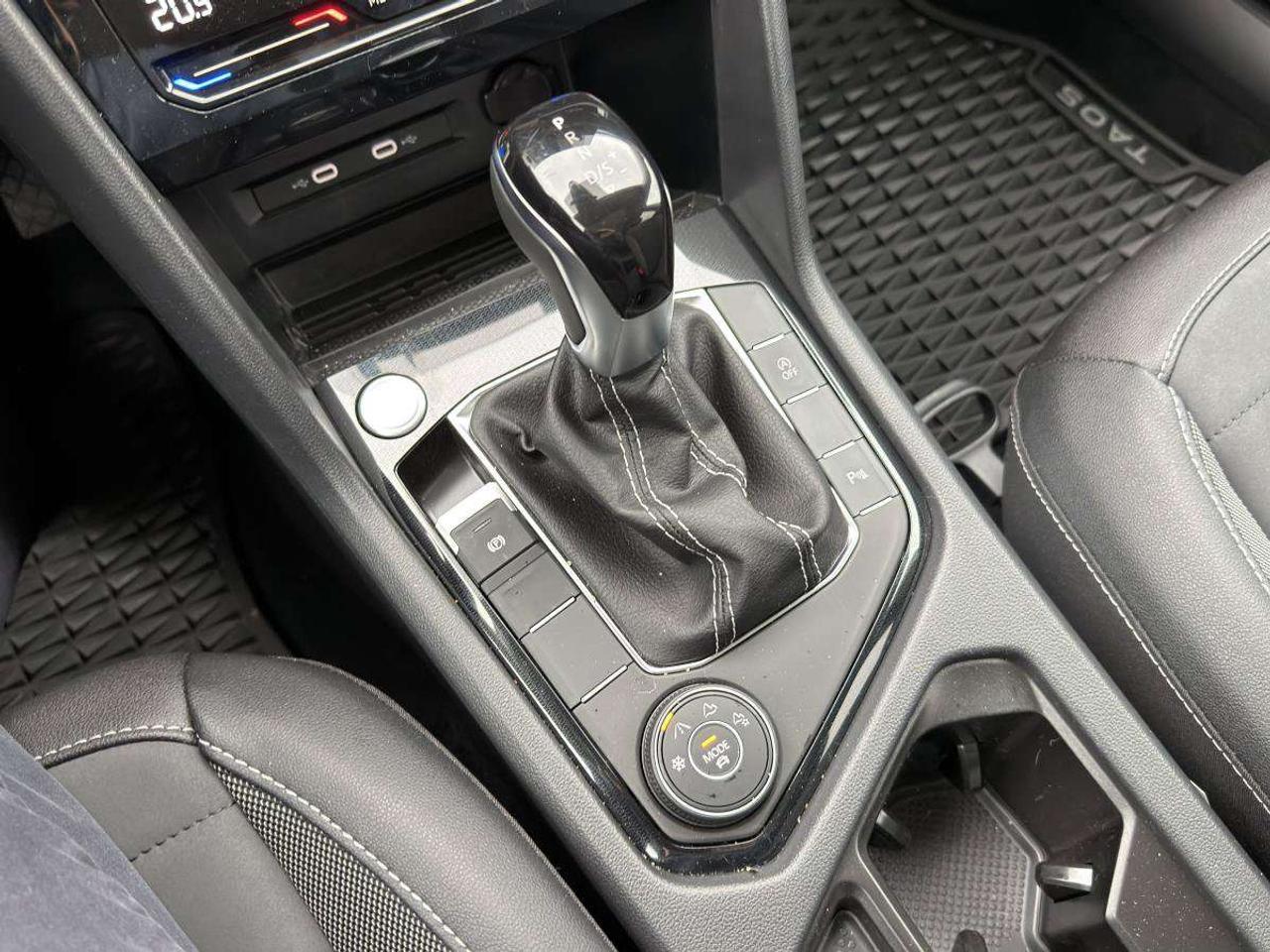 2026 Volkswagen Taos Comfortline Black Edition Photo