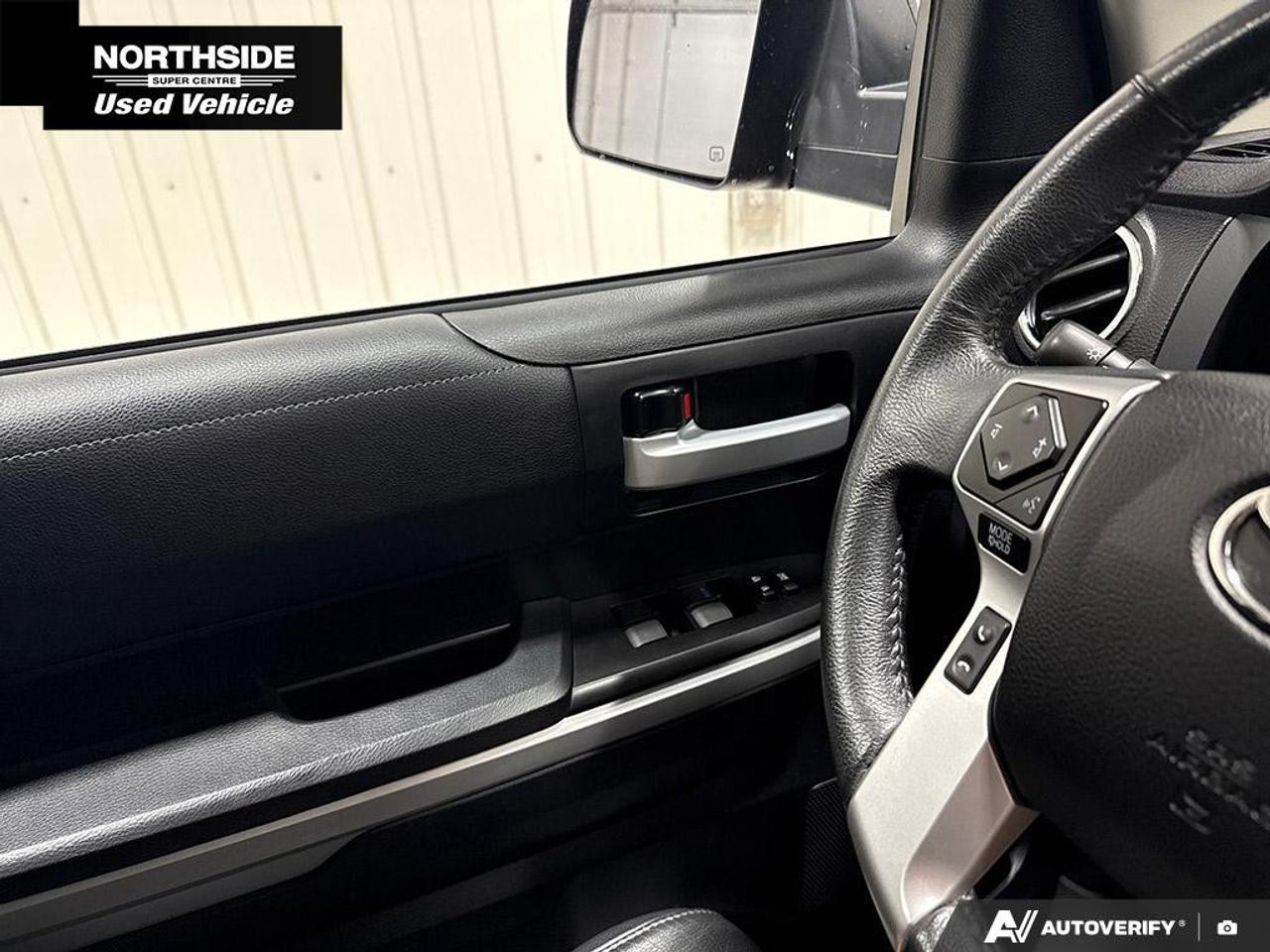 2021 Toyota Tundra 4X4 CrewMax SR5 Photo