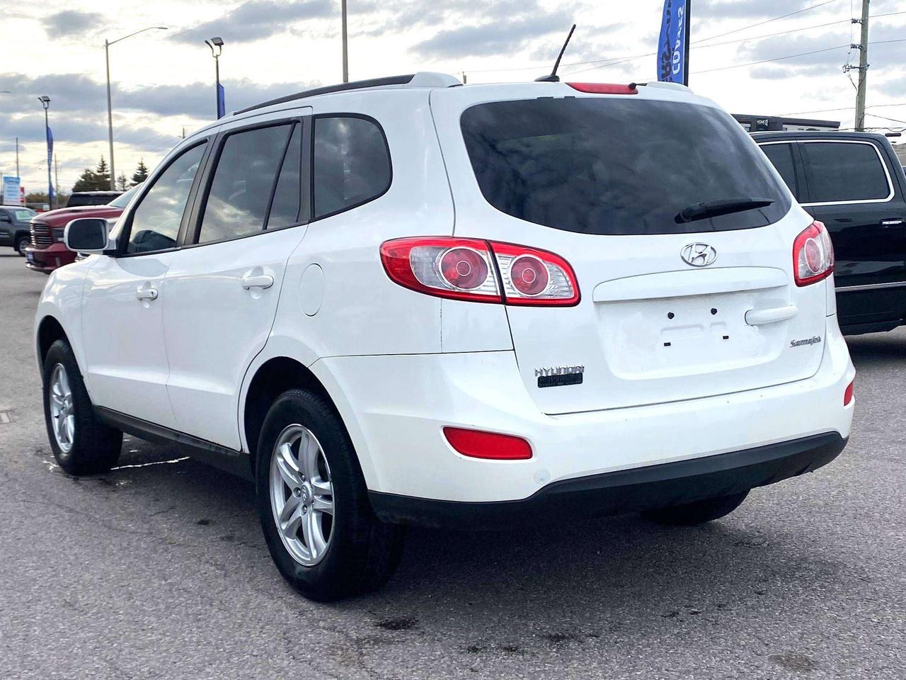 2010 Hyundai Santa Fe GLS ~Bluetooth ~Power Locks + Windows ~A/C Photo