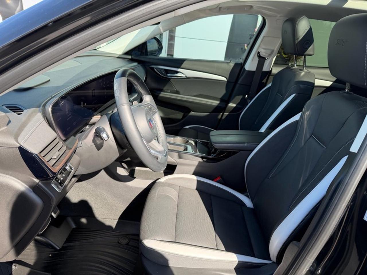2024 Buick Envision AWD 4dr Sport Touring Photo