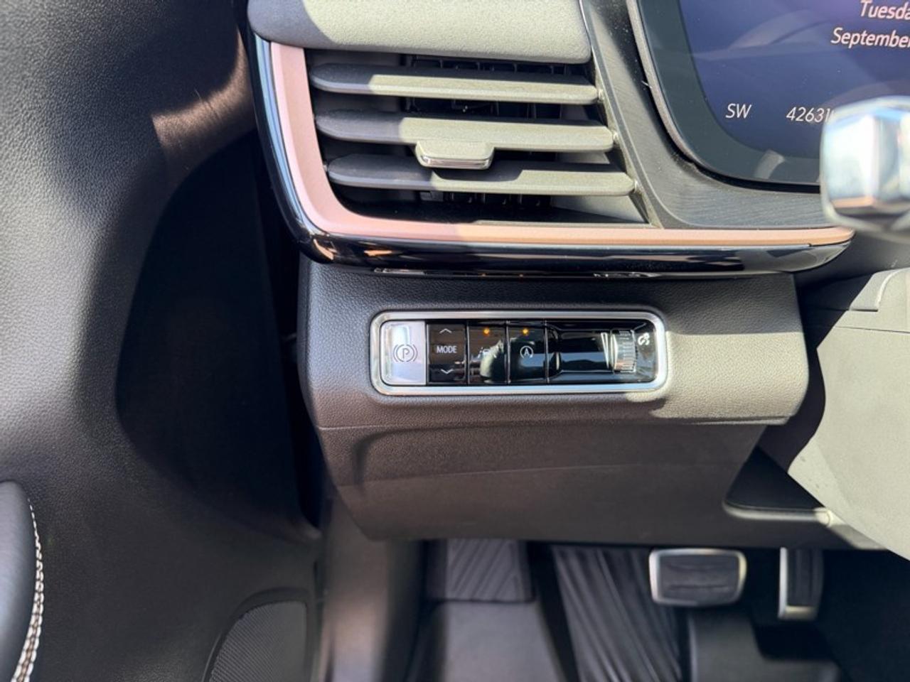 2024 Buick Envision AWD 4dr Sport Touring Photo
