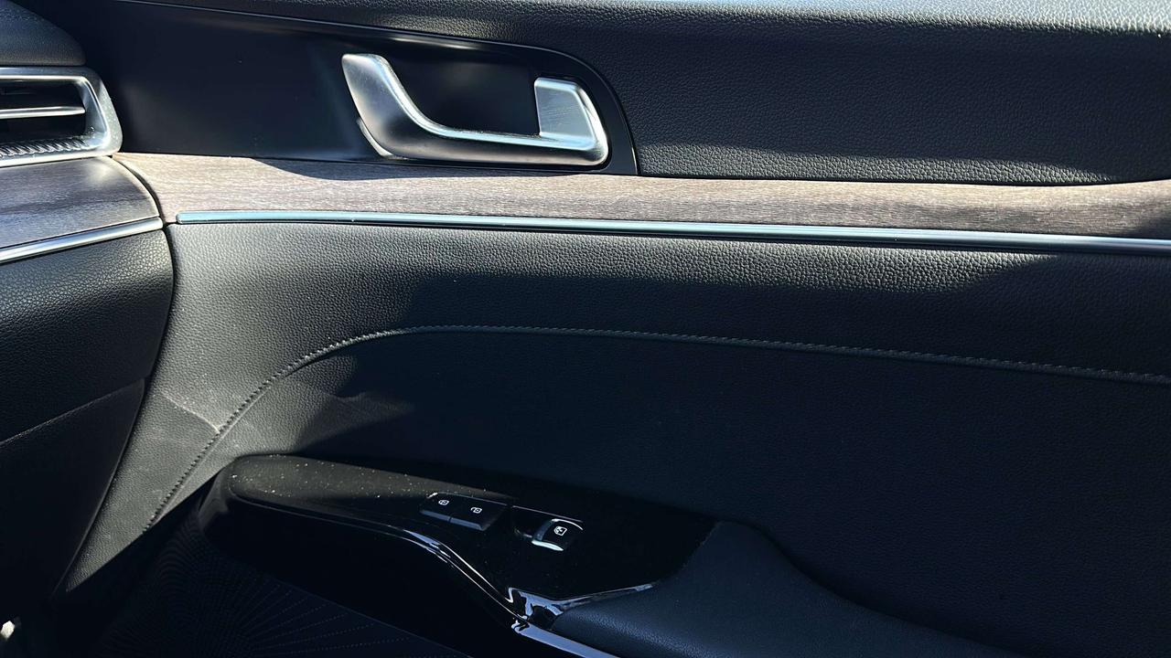 2021 Kia K5 EX Photo