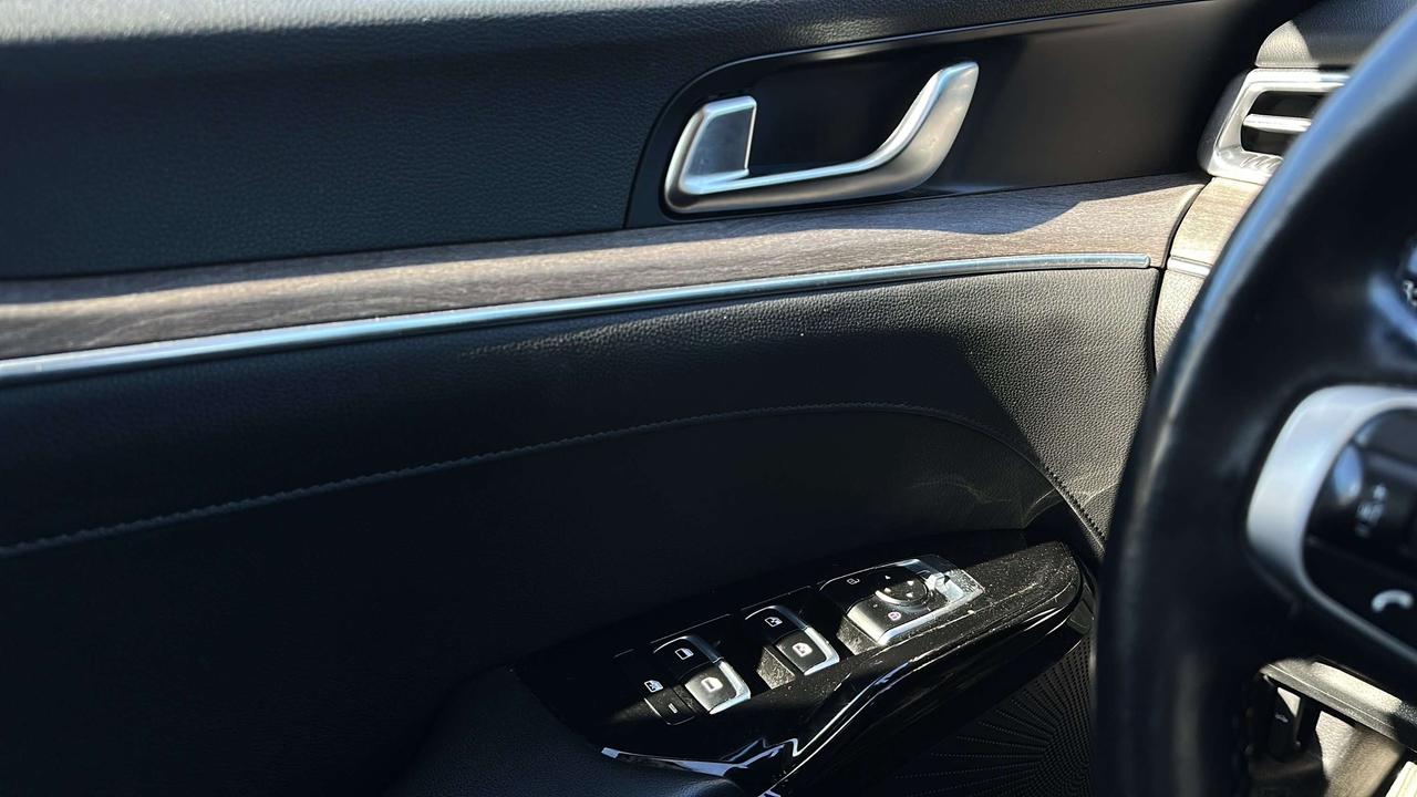 2021 Kia K5 EX Photo