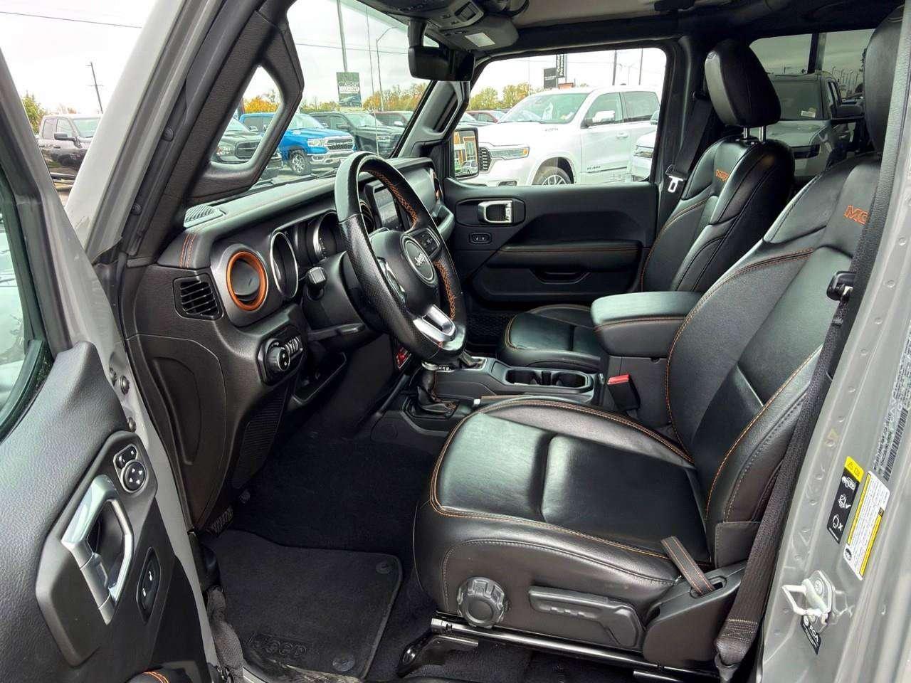 2022 Jeep Gladiator LEATHER   OFF-ROAD PKG   ALPINE AUDIO Photo