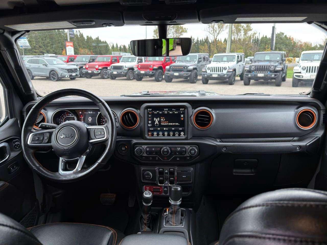 2022 Jeep Gladiator LEATHER   OFF-ROAD PKG   ALPINE AUDIO Photo