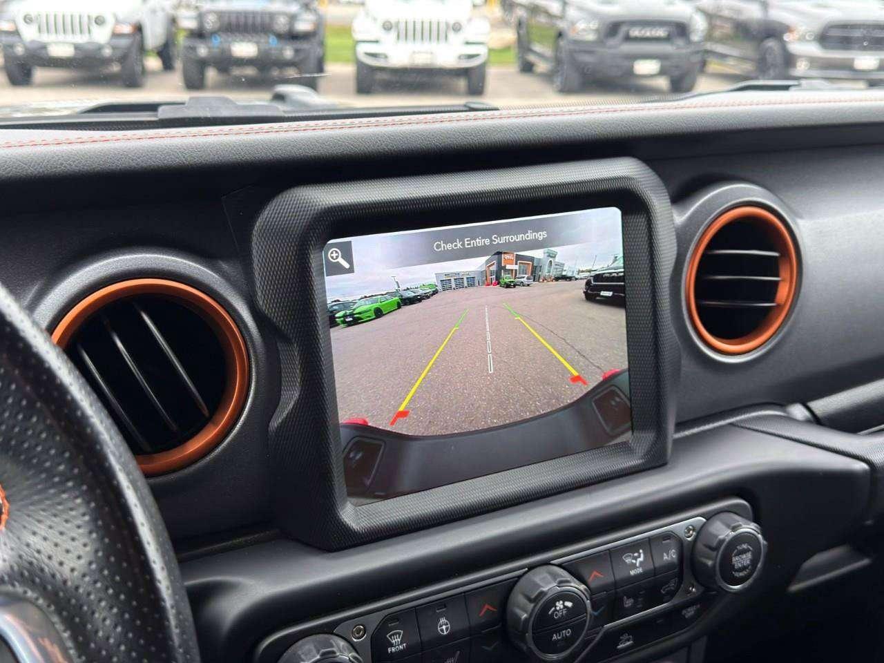 2022 Jeep Gladiator LEATHER   OFF-ROAD PKG   ALPINE AUDIO Photo