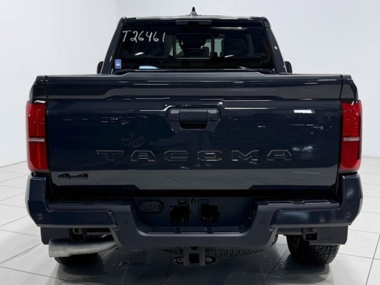 2026 Toyota Tacoma 4x4 Double Cab Auto Photo