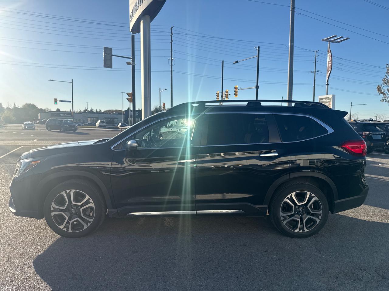 2023 Subaru ASCENT Premier 7-Passenger (CVT) 4dr All-Wheel Drive Photo