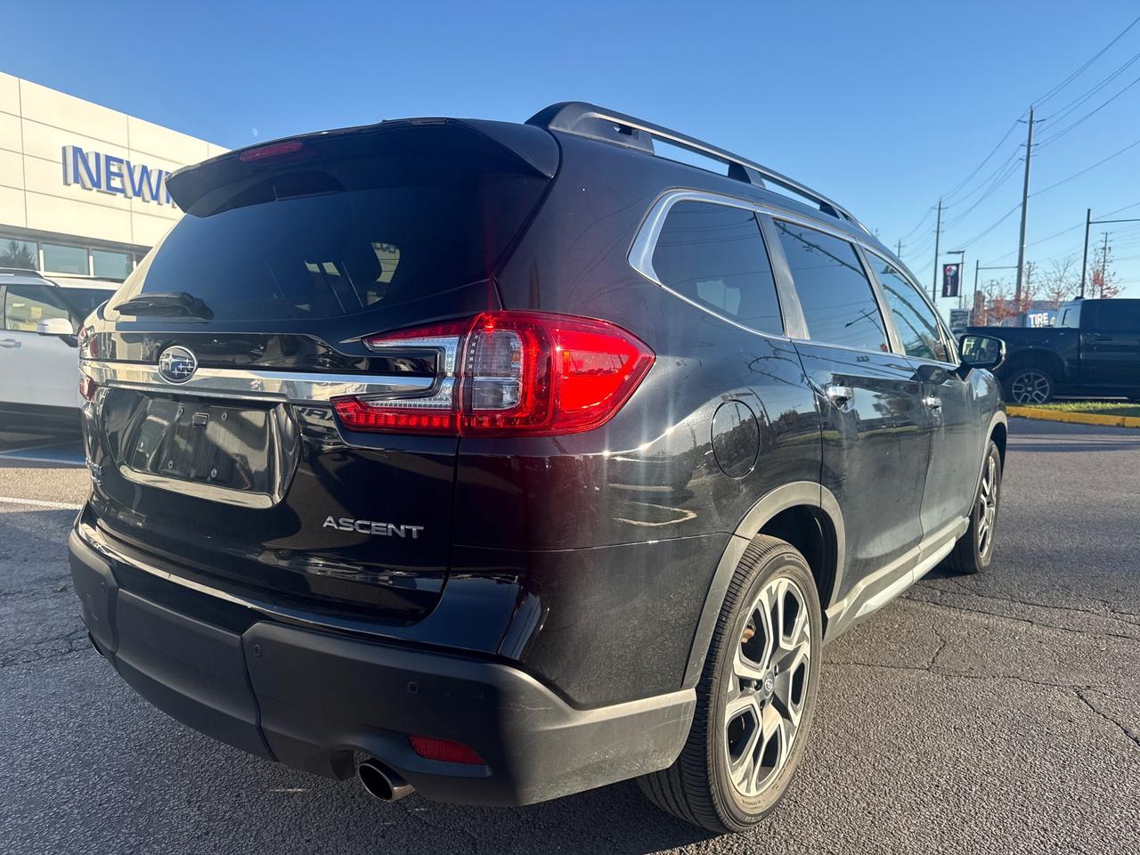 2023 Subaru ASCENT Premier 7-Passenger (CVT) 4dr All-Wheel Drive Photo