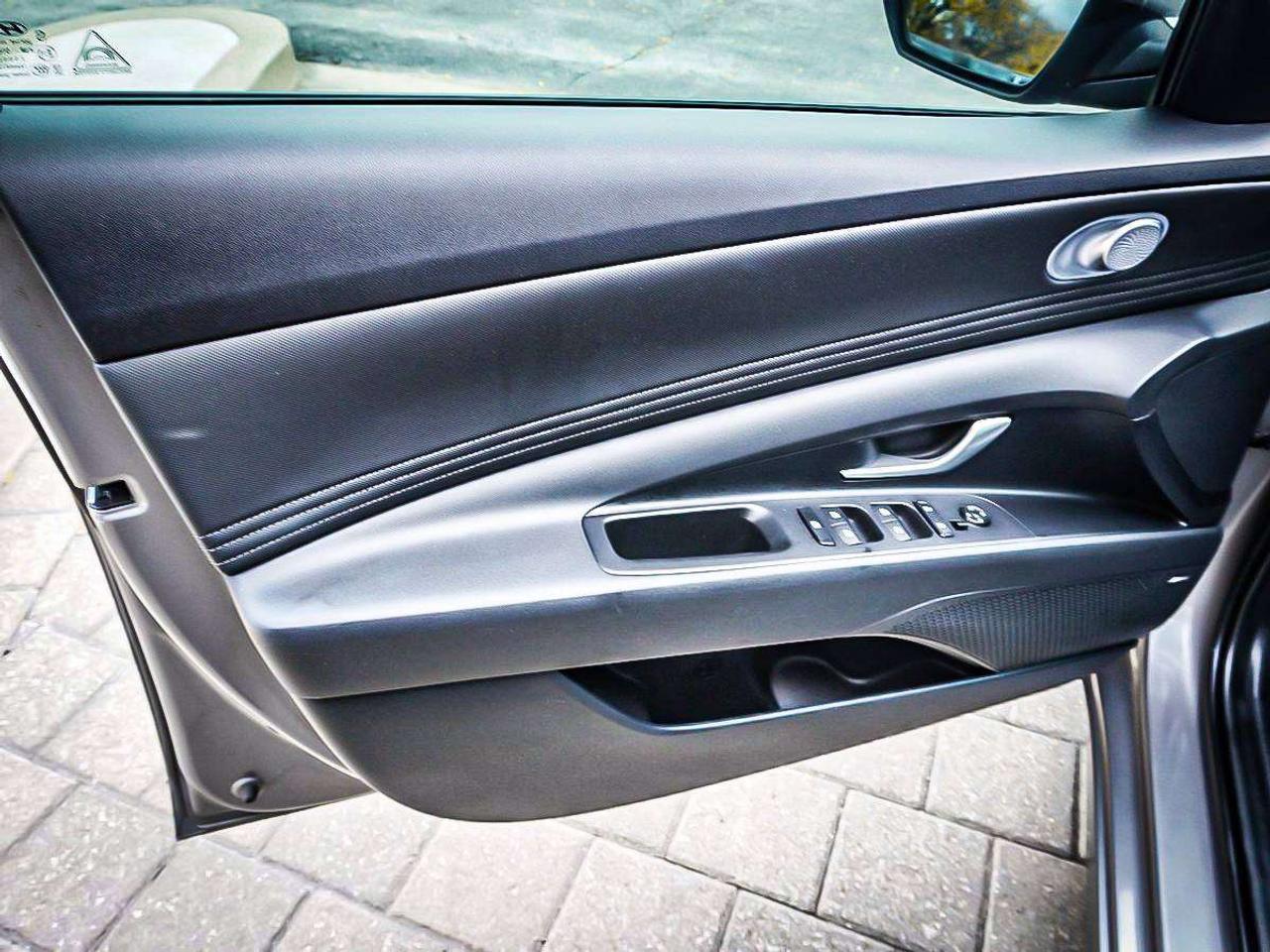2023 Hyundai Elantra  Photo