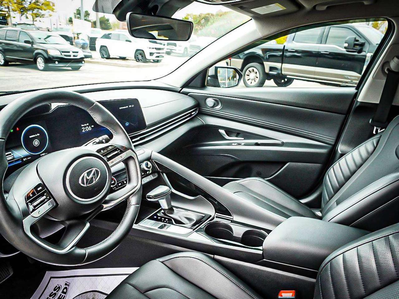 2023 Hyundai Elantra  Photo