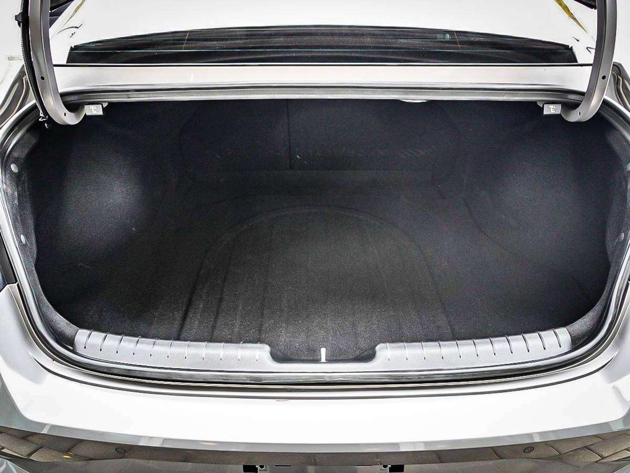 2023 Hyundai Elantra  Photo