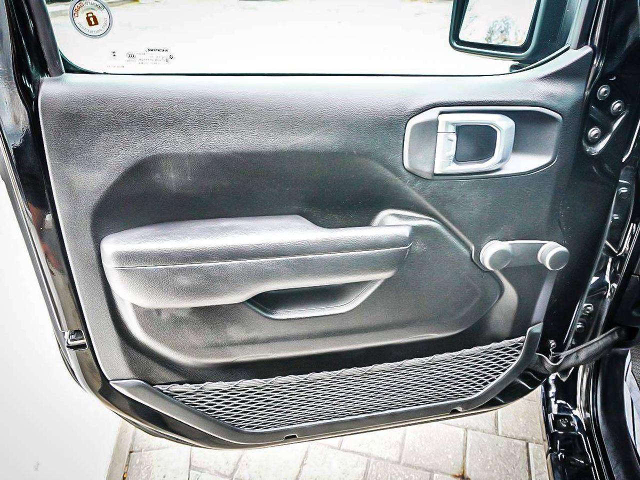 2024 Jeep Wrangler  Photo