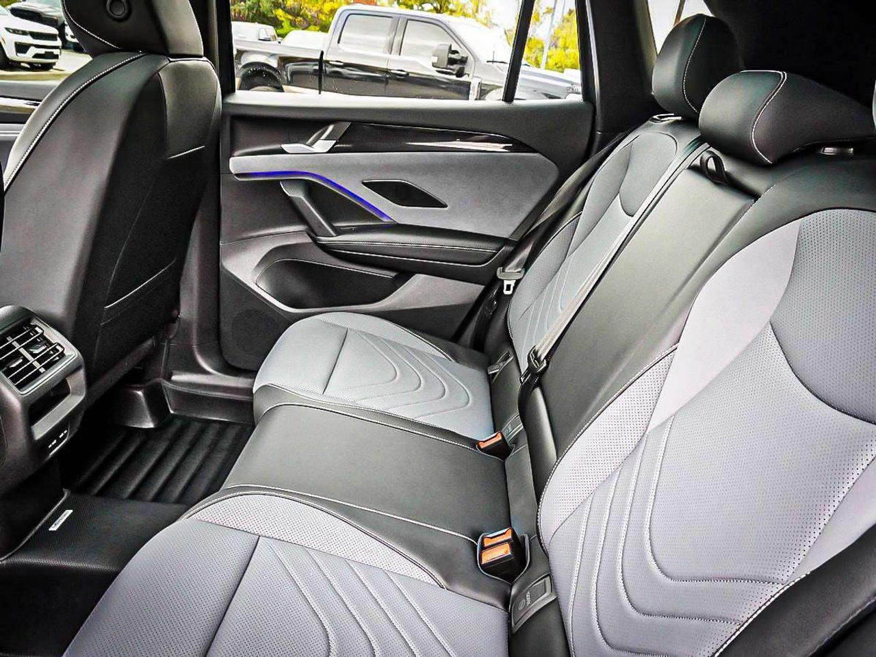 2026 Volkswagen Tiguan  Photo