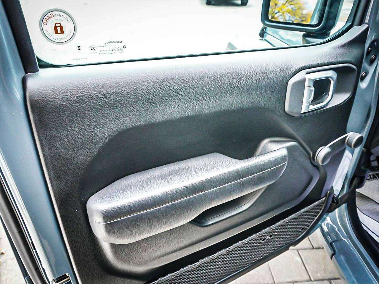 2024 Jeep Wrangler  Photo