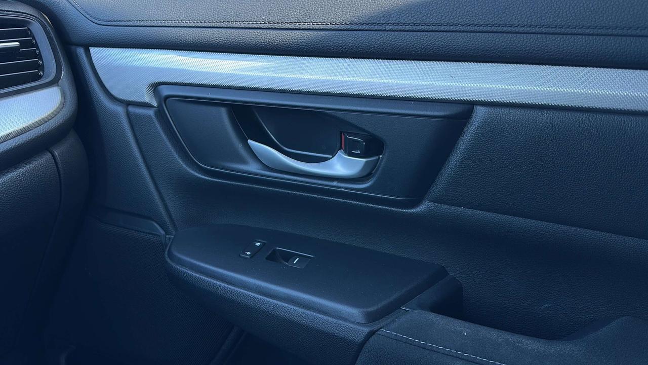 2019 Honda CR-V LX Photo